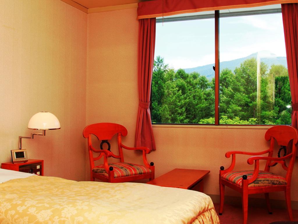 You Resort Hotel Яманучи Екстериор снимка