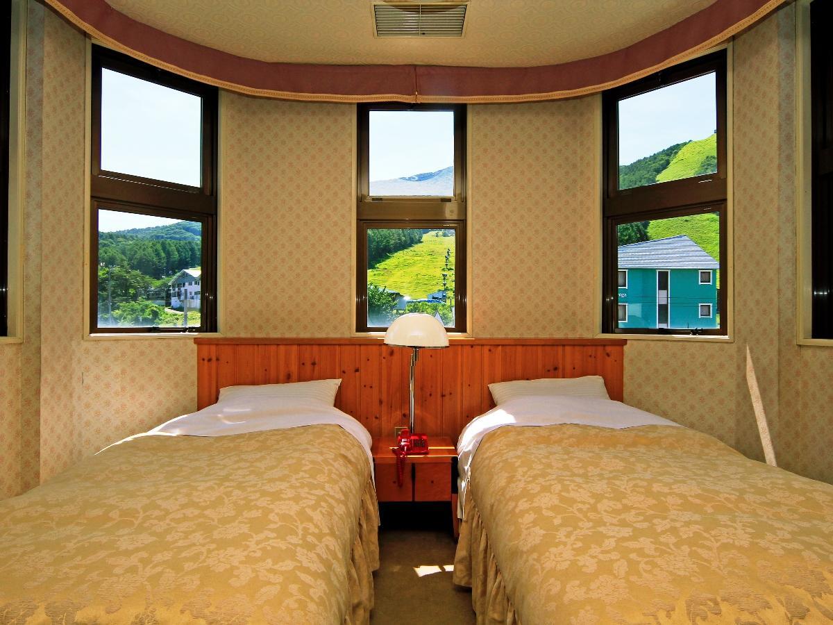 You Resort Hotel Яманучи Екстериор снимка