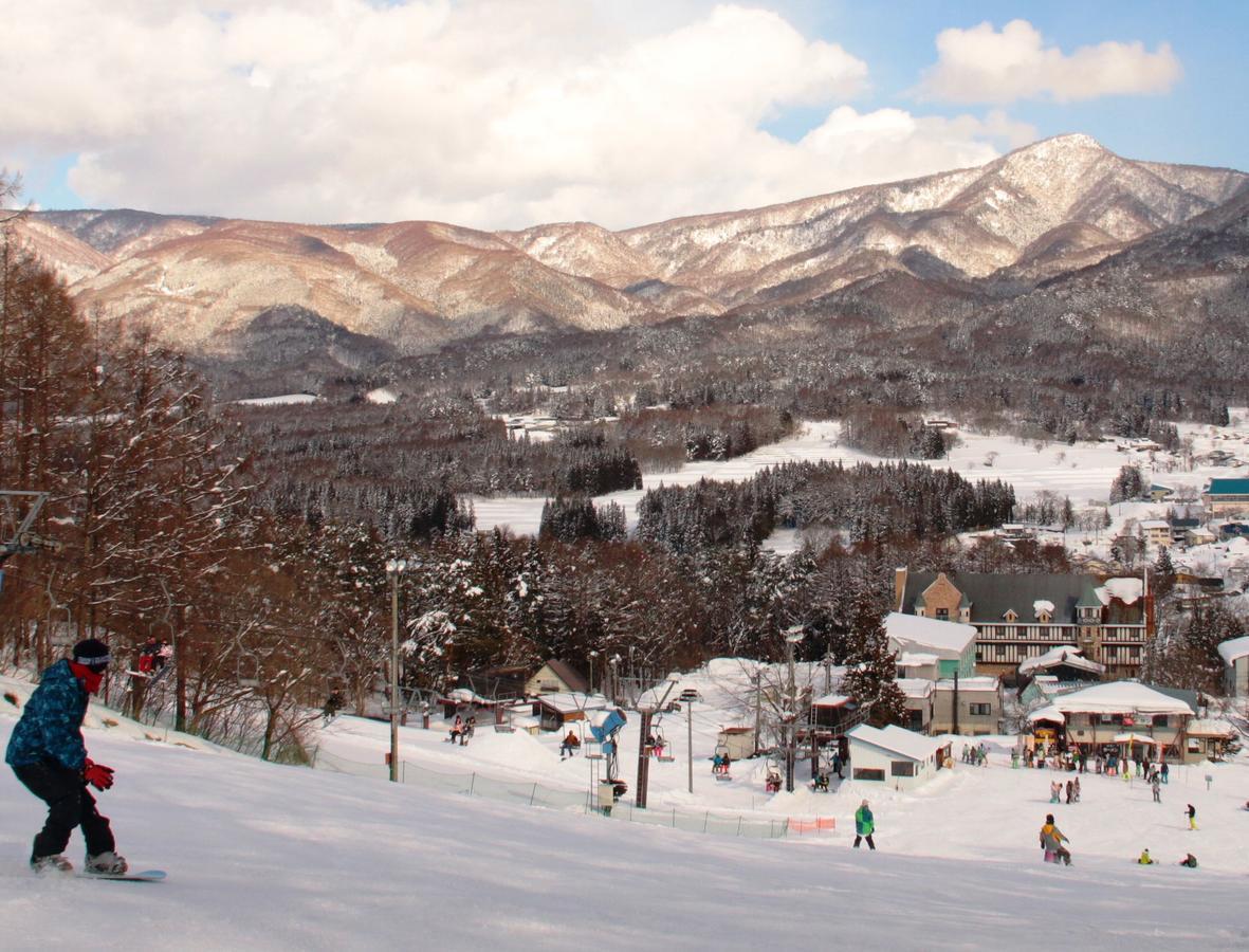 You Resort Hotel Яманучи Екстериор снимка